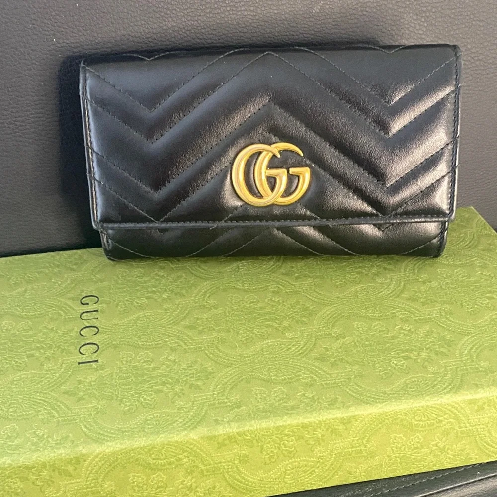Gucci Gg Marmont Continental Wallet - Picture 4 of 17